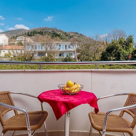 Apartments Perper Τίβατ Εξωτερικό φωτογραφία