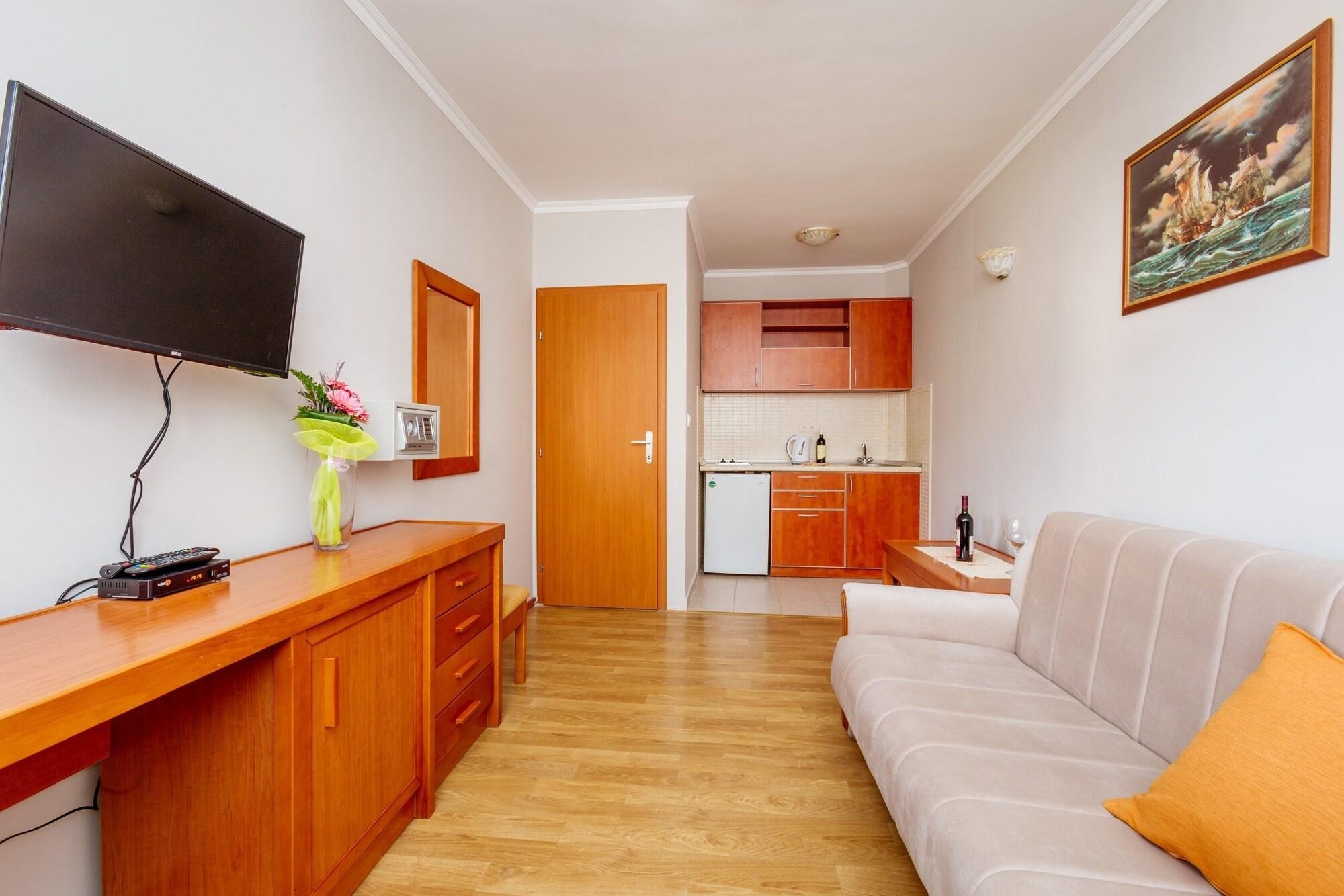 Apartments Perper Τίβατ Εξωτερικό φωτογραφία
