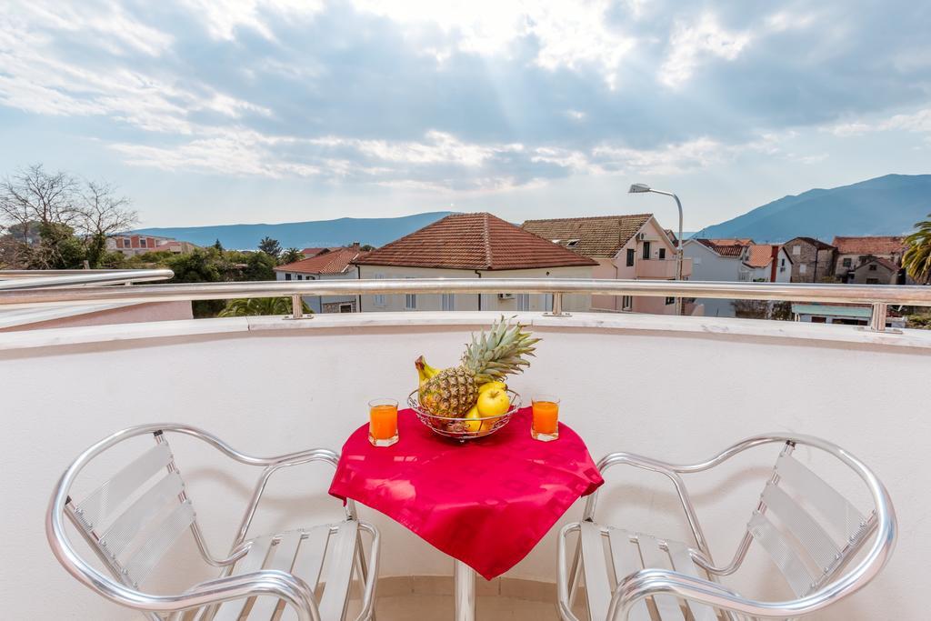 Apartments Perper Τίβατ Εξωτερικό φωτογραφία