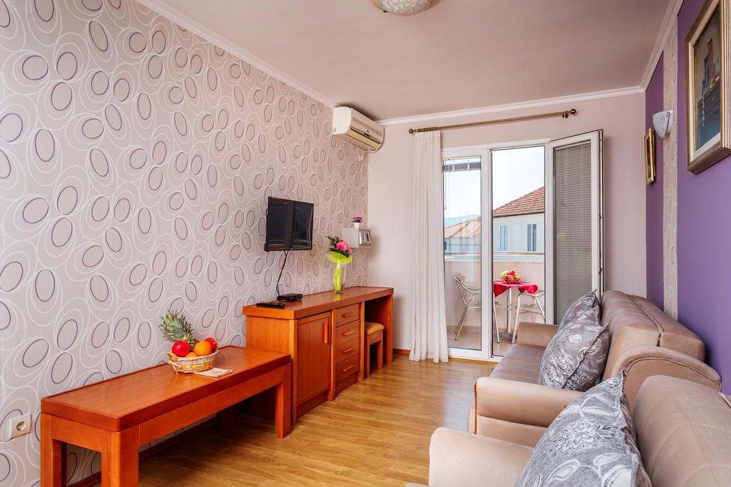 Apartments Perper Τίβατ Εξωτερικό φωτογραφία