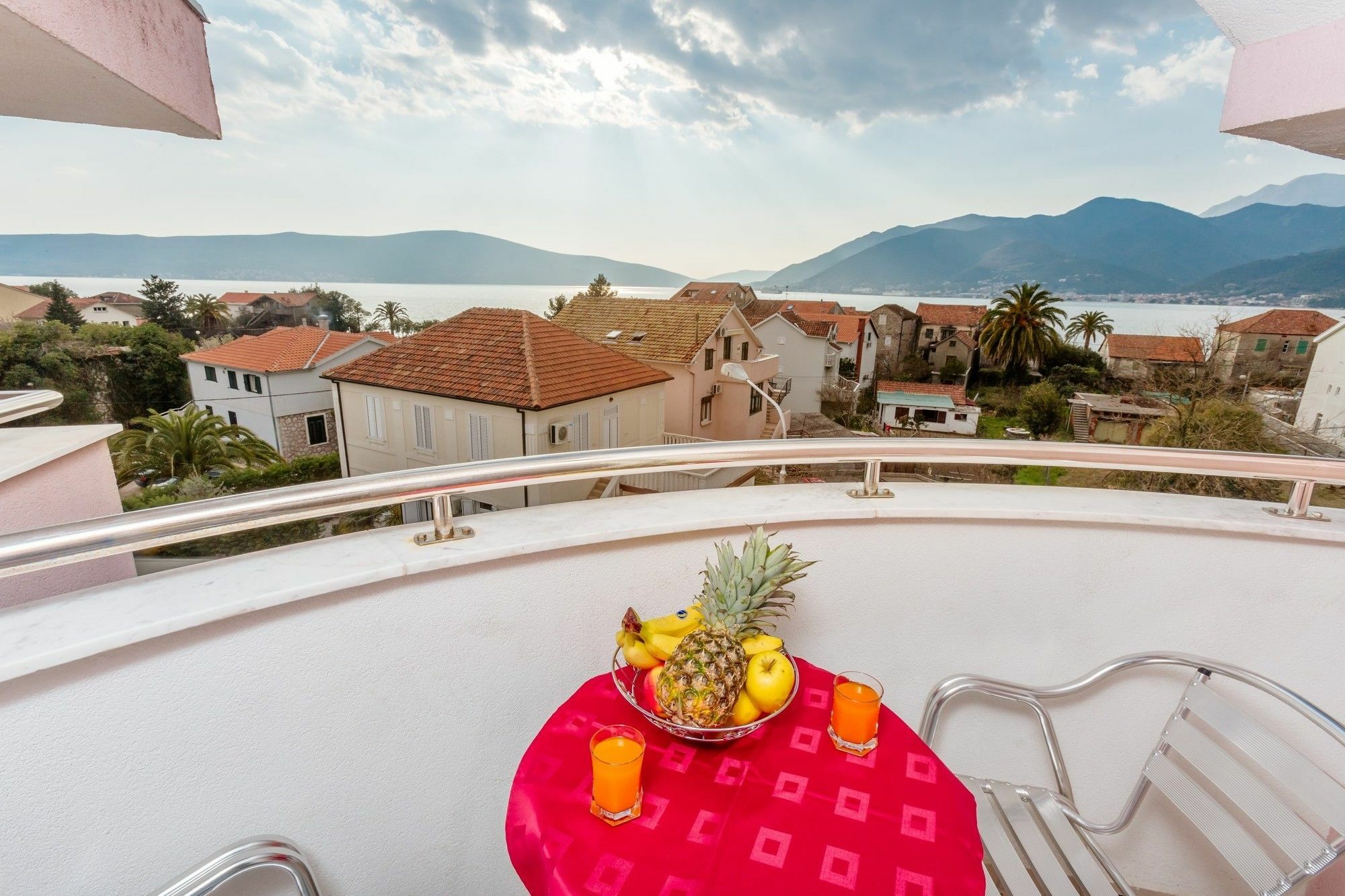 Apartments Perper Τίβατ Εξωτερικό φωτογραφία